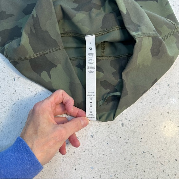 Lululemon Wunder Train High-Rise Crop 23” Heritage 365 Camo Green Size 8 - Picture 5 of 7